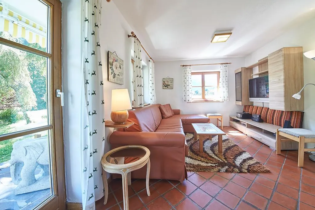 Holiday Lodge Felix 萨尔巴赫 度假居
